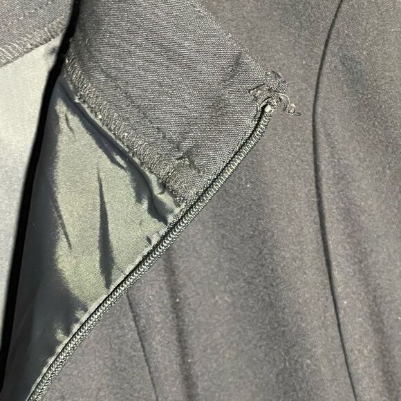 Ann Taylor Navy Pencil Skirt - Picture 5 of 6